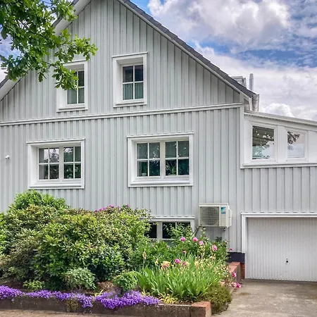 Апартаменты 1 *